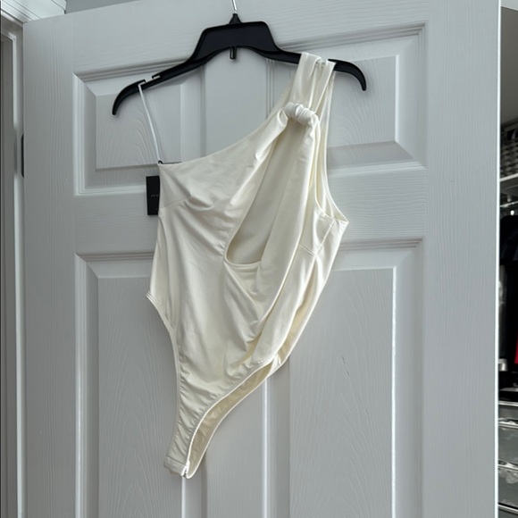 JLUXLABEL Other - JLUXLABEL Cream Asymmetrical Bodysuit